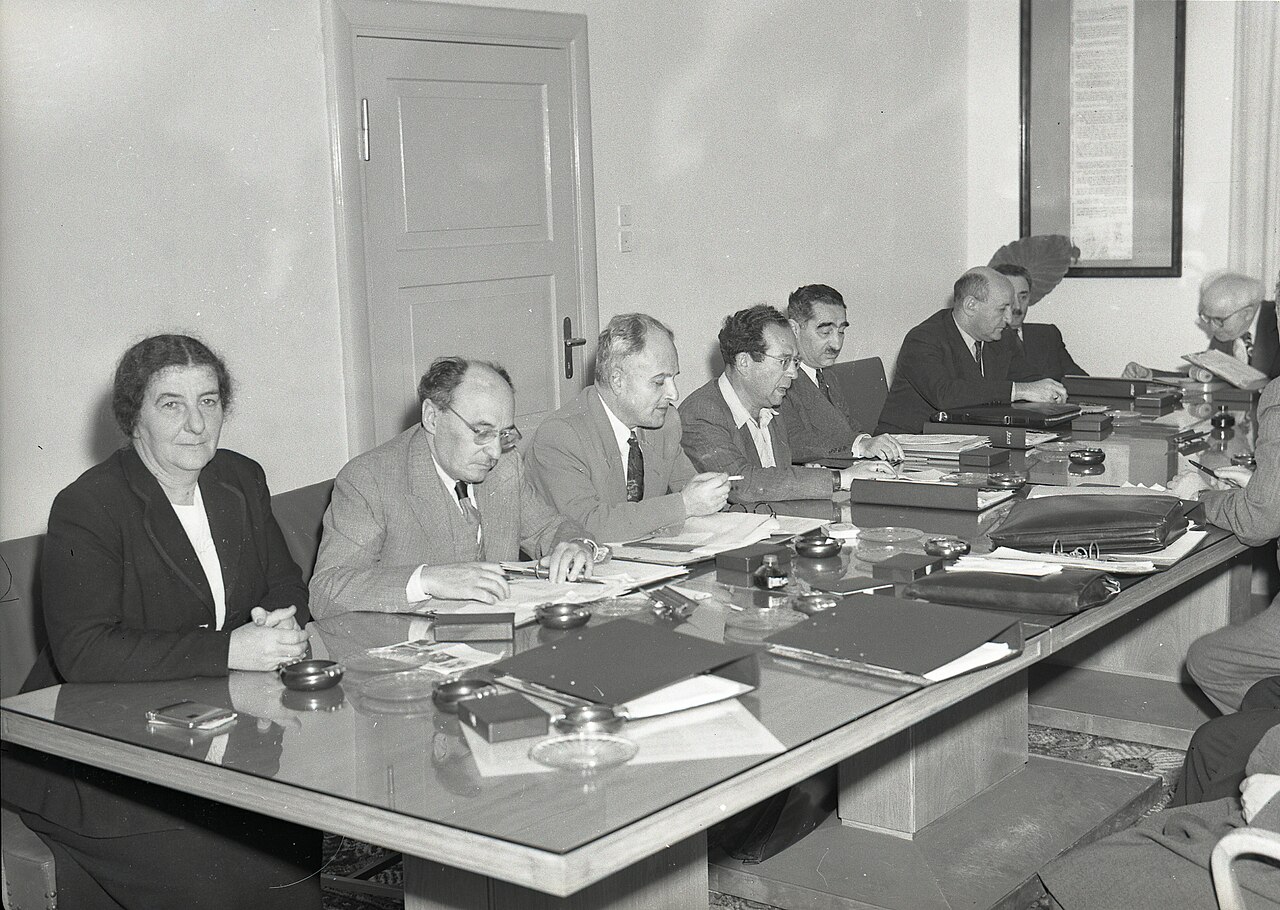 Israel Politics and government;Hakirya (Tel Aviv-Yafo, Israel) Photographs;Tel Aviv-Yafo (Israel) Photographs