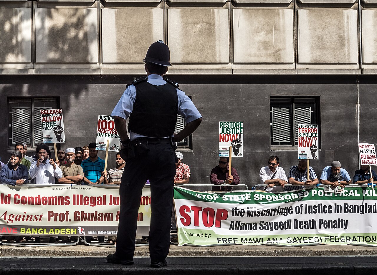 Demonstration in front of the Bangladesh HIgh commission in London 2013